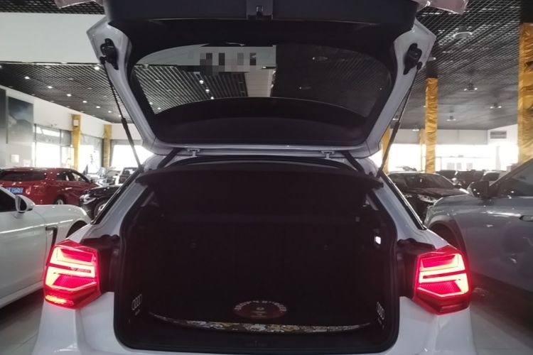 Used Audi Q2L e-tron 2019 Q2L e-tron Pure Electric Smart Enjoyment Model Trunk