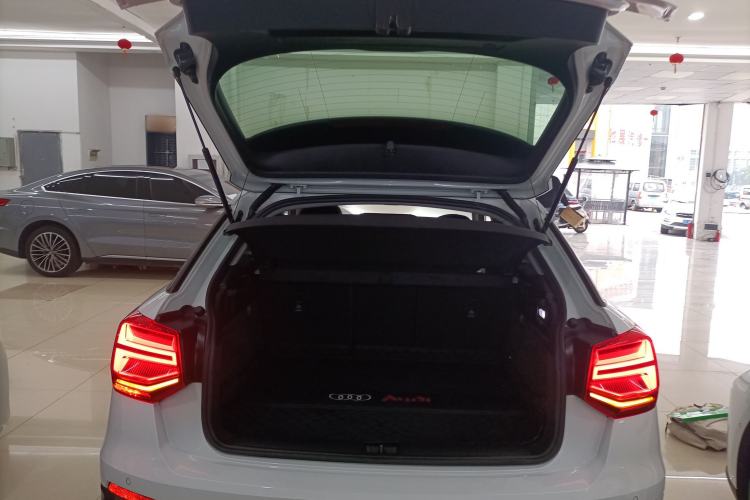 Used Audi Q2L e-tron 2019 Q2L e-tron Pure Electric Smart Enjoyment Model Trunk