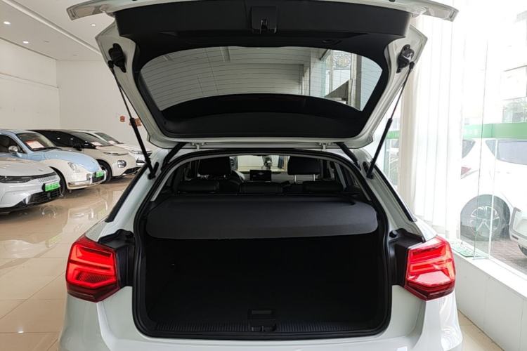 Used Audi Q2L e-tron 2019 Q2L e-tron Pure Electric Smart Enjoyment Model Trunk