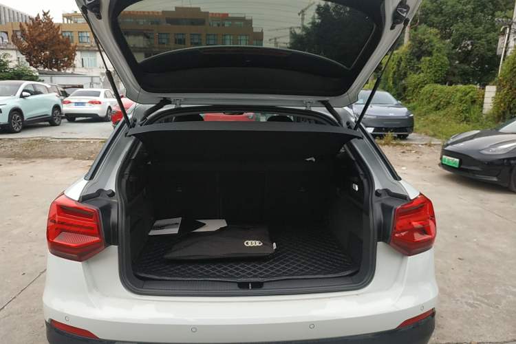 Used Audi Q2L e-tron 2019 Q2L e-tron Pure Electric Smart Enjoyment Model Trunk