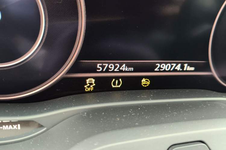 Used Audi Q2L e-tron 2022 Q2L e-tron Pure Electric Smart Enjoyment Model Odometer Close Up