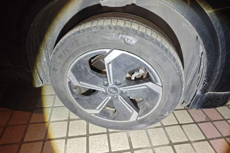 Used Audi Q2L e-tron 2022 Q2L e-tron Pure Electric Smart Enjoyment Model Right Front Wheel Hub