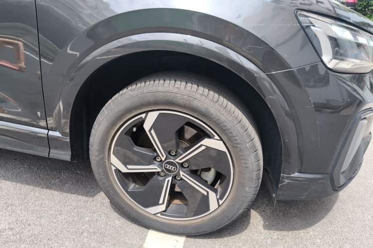 Used Audi Q2L e-tron 2022 Q2L e-tron Pure Electric Smart Enjoyment Model Right Front Wheel Hub