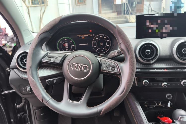 Used Audi Q2L e-tron 2022 Q2L e-tron Pure Electric Smart Enjoyment Model Steering Wheel