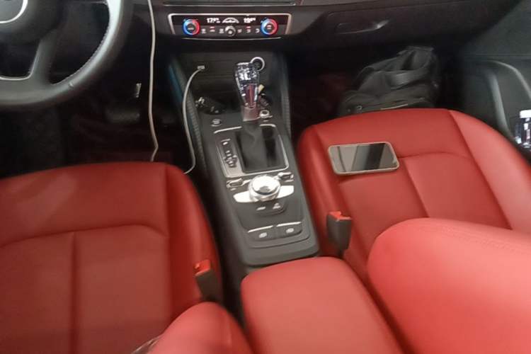 Used Audi Q2L e-tron 2022 Q2L e-tron Pure Electric Smart Enjoyment Model Gear Lever