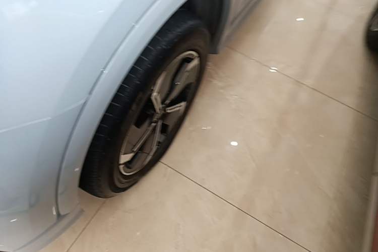 Used Audi Q2L e-tron 2022 Q2L e-tron Pure Electric Smart Enjoyment Model Left Front Wheel Hub