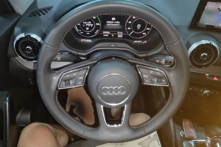 Used Audi Q2L e-tron 2022 Q2L e-tron Pure Electric Smart Enjoyment Model Steering Wheel