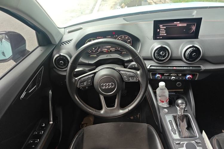 Used Audi Q2L e-tron 2022 Q2L e-tron Pure Electric Smart Enjoyment Model Steering Wheel