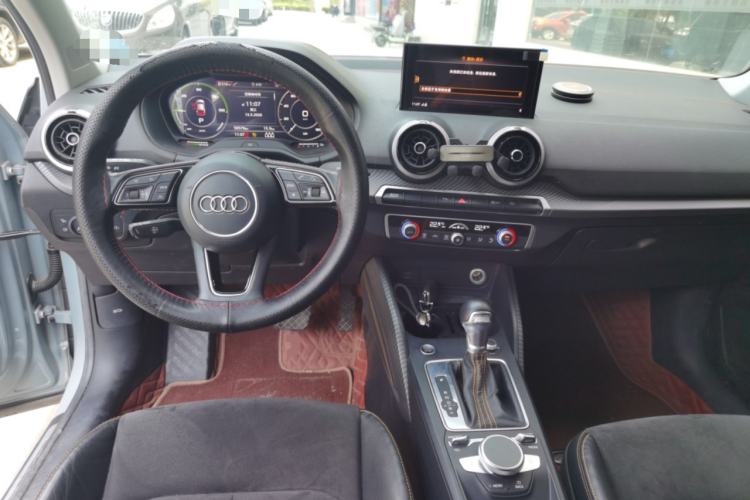 Used Audi Q2L e-tron 2022 Q2L e-tron Pure Electric Smart Enjoyment Model Center Console
