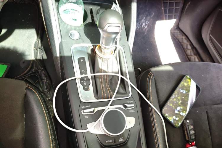 Used Audi Q2L e-tron 2022 Q2L e-tron Pure Electric Smart Enjoyment Model Gear Lever