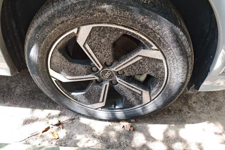 Used Audi Q2L e-tron 2022 Q2L e-tron Pure Electric Smart Enjoyment Model Right Front Wheel Hub
