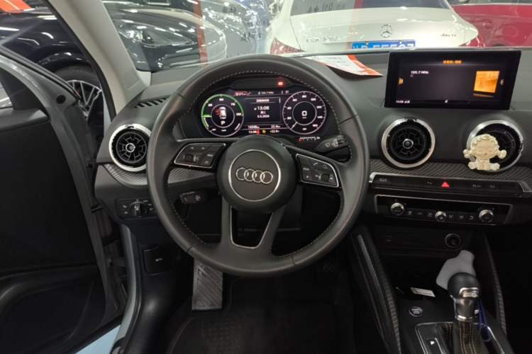 Used Audi Q2L e-tron 2022 Q2L e-tron Pure Electric Smart Enjoyment Model Steering Wheel