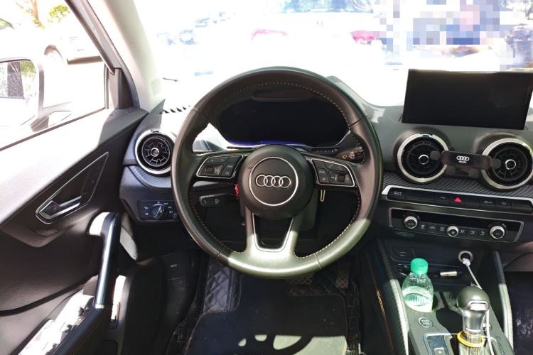 Used Audi Q2L e-tron 2022 Q2L e-tron Pure Electric Smart Enjoyment Model Steering Wheel