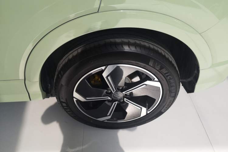 Used Audi Q2L e-tron 2022 Q2L e-tron Pure Electric Smart Enjoyment Model Left Rear Wheel Hub