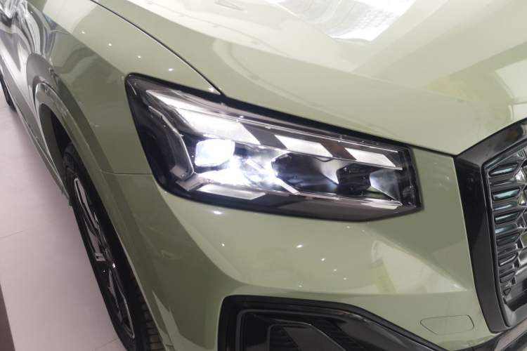 Used Audi Q2L e-tron 2022 Q2L e-tron Pure Electric Smart Enjoyment Model Right Front Headlight