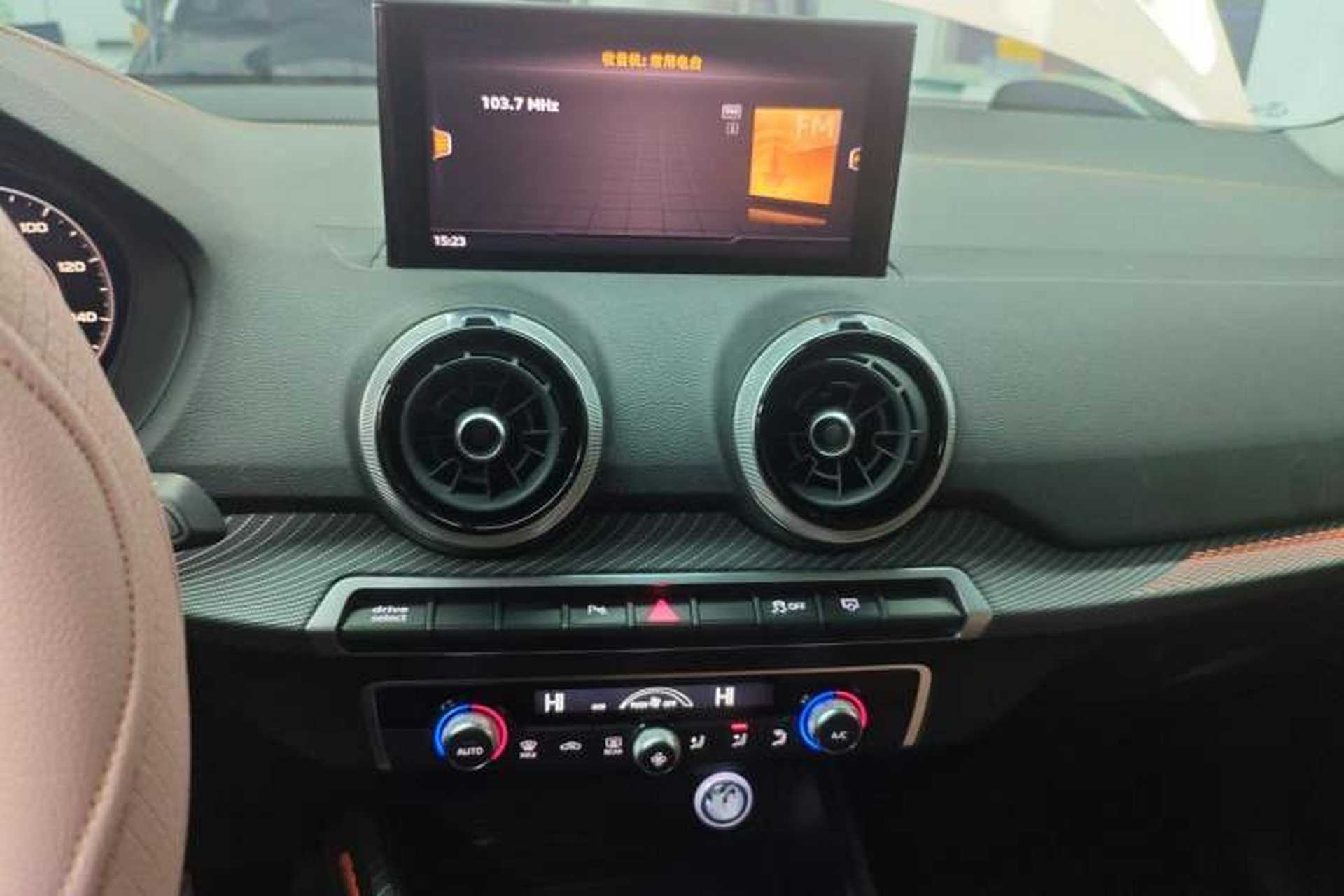 Used Audi Q2L e-tron 2022 Q2L e-tron Pure Electric Smart Enjoyment Model Audio And AC Panel