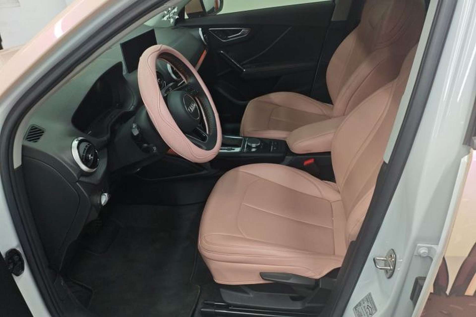 Used Audi Q2L e-tron 2022 Q2L e-tron Pure Electric Smart Enjoyment Model Left Front Seat