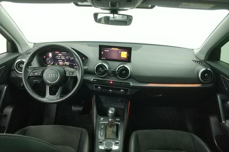 Used Audi Q2L e-tron 2022 Q2L e-tron Pure Electric Smart Enjoyment Model Center Console