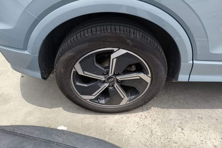 Used Audi Q2L e-tron 2022 Q2L e-tron Pure Electric Smart Enjoyment Model Right Rear Wheel Hub