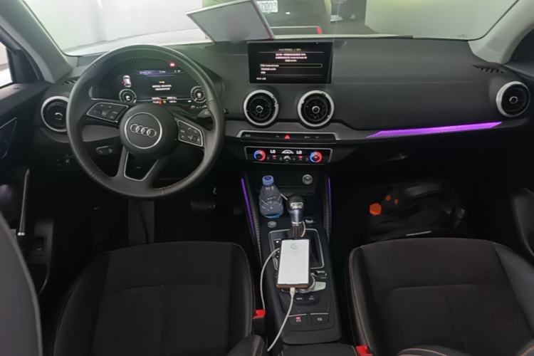 Used Audi Q2L e-tron 2022 Q2L e-tron Pure Electric Smart Enjoyment Model Center Console