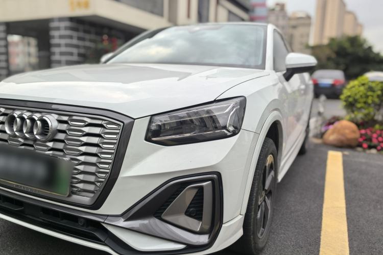 Used Audi Q2L e-tron 2022 Q2L e-tron Pure Electric Smart Enjoyment Model Exterior 4