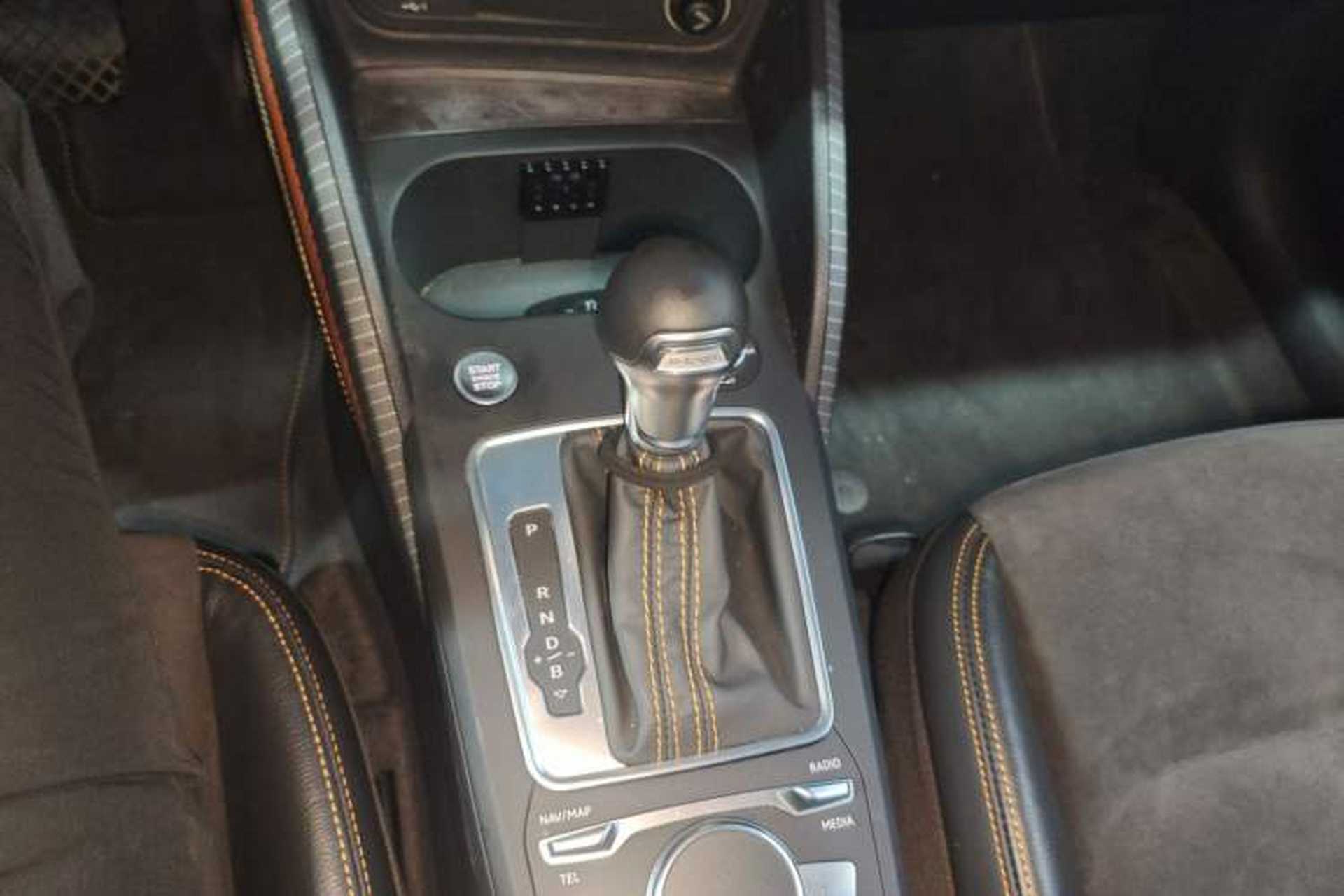 Used Audi Q2L e-tron 2022 Q2L e-tron Pure Electric Smart Enjoyment Model Gear Lever