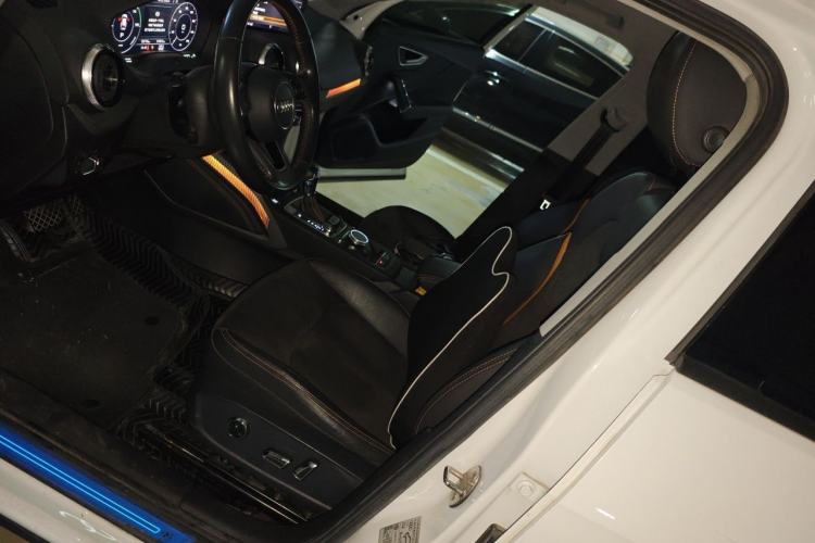 Used Audi Q2L e-tron 2022 Q2L e-tron Pure Electric Smart Enjoyment Model Left Front Seat