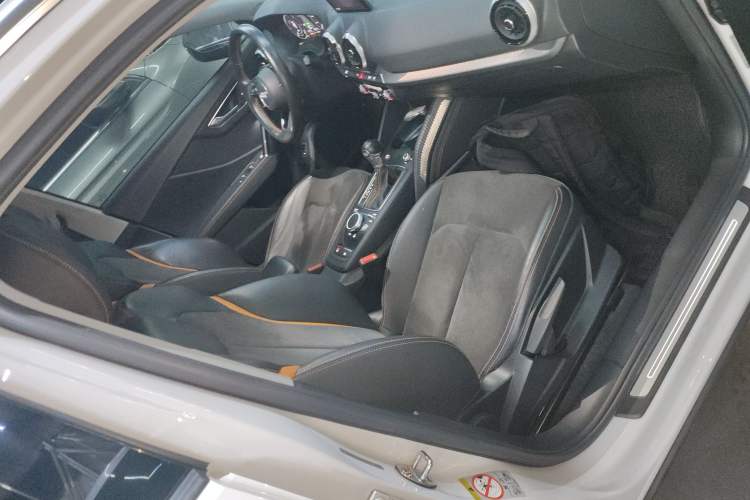 Used Audi Q2L e-tron 2022 Q2L e-tron Pure Electric Smart Enjoyment Model Right Front Seat