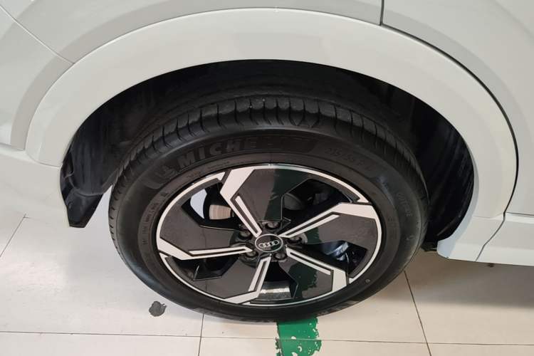 Used Audi Q2L e-tron 2022 Q2L e-tron Pure Electric Smart Enjoyment Model Right Rear Wheel Hub