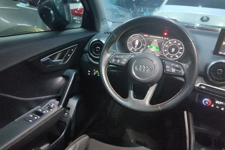 Used Audi Q2L e-tron 2022 Q2L e-tron Pure Electric Smart Enjoyment Model Steering Wheel