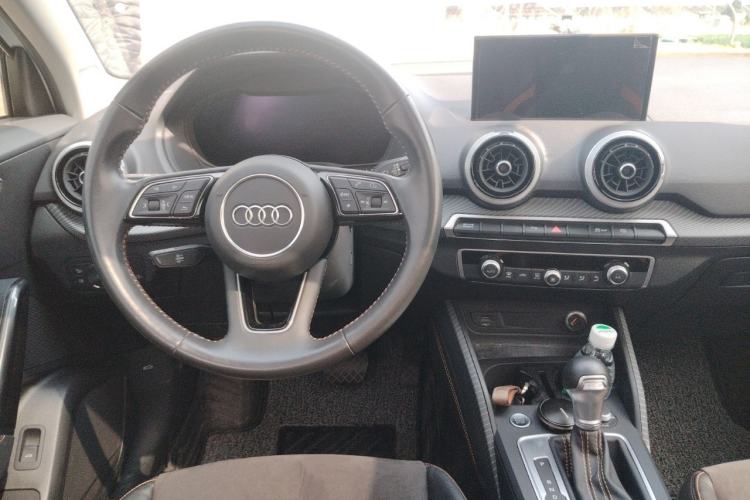 Used Audi Q2L e-tron 2022 Q2L e-tron Pure Electric Smart Enjoyment Model Steering Wheel