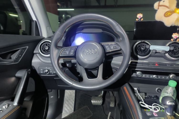 Used Audi Q2L e-tron 2022 Q2L e-tron Pure Electric Smart Enjoyment Model Steering Wheel