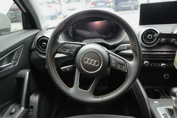 Used Audi Q2L e-tron 2022 Q2L e-tron Pure Electric Smart Enjoyment Model Steering Wheel