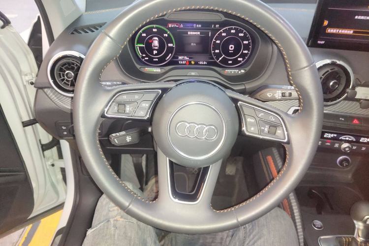 Used Audi Q2L e-tron 2022 Q2L e-tron Pure Electric Smart Enjoyment Model Steering Wheel