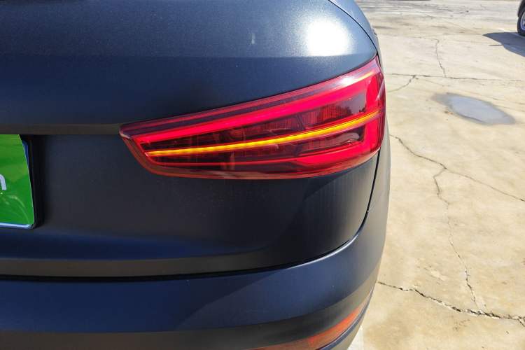 Used Audi Q3 2017 30 TFSI Fashion Model Exterior 6