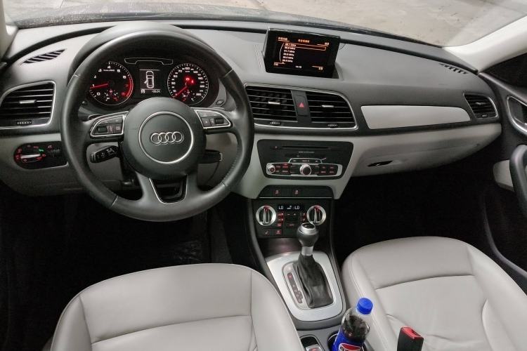 Used Audi Q3 2013 35 TFSI Comfort Model Interior 2