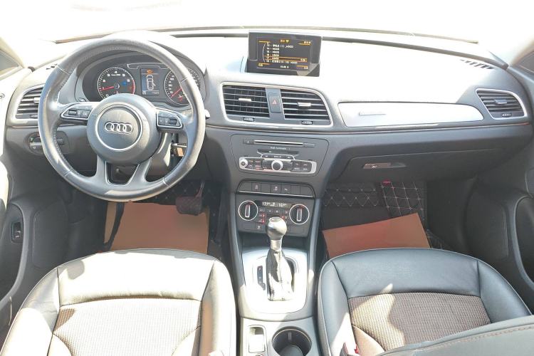 Used Audi Q3 2017 30 TFSI Fashion Model Interior 2