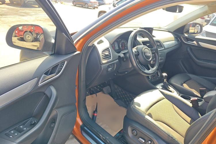 Used Audi Q3 2017 30 TFSI Fashion Model Interior 3