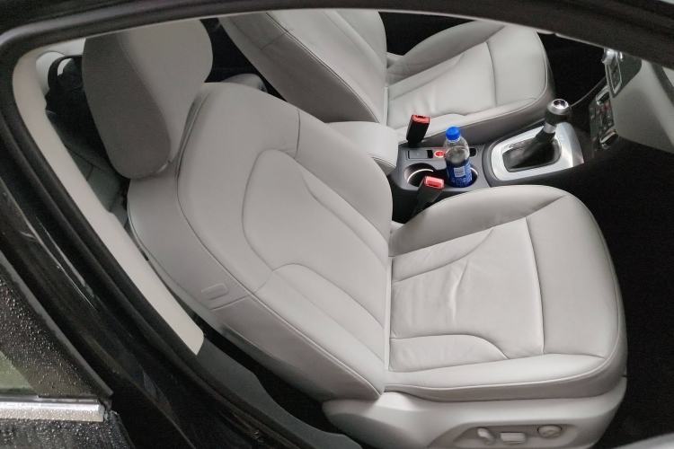 Used Audi Q3 2013 35 TFSI Comfort Model Right Front Seat