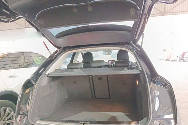 Used Audi Q3 2015 35 TFSI Comfort Model Trunk