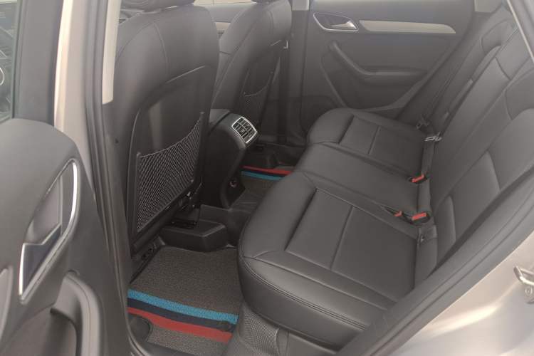 Used Audi Q3 2015 35 TFSI Ambition Edition Interior 2