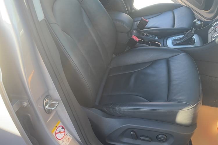Used Audi Q3 2015 35 TFSI quattro Technology Edition Right Front Seat