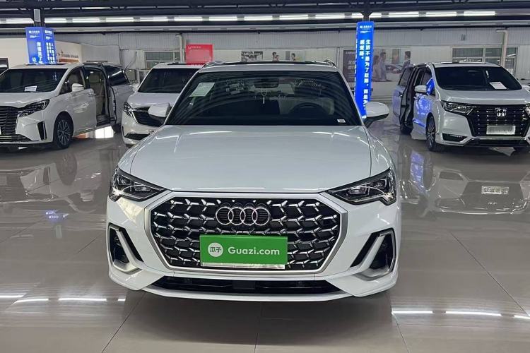 Used Audi Q3 2024 40 TFSI Fashion Dynamic Model Exterior 1