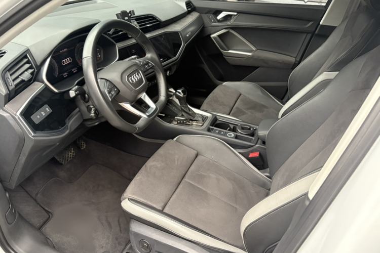 Used Audi Q3 2023 35 TFSI Fashion Dynamic Model (1.4T) Interior 1