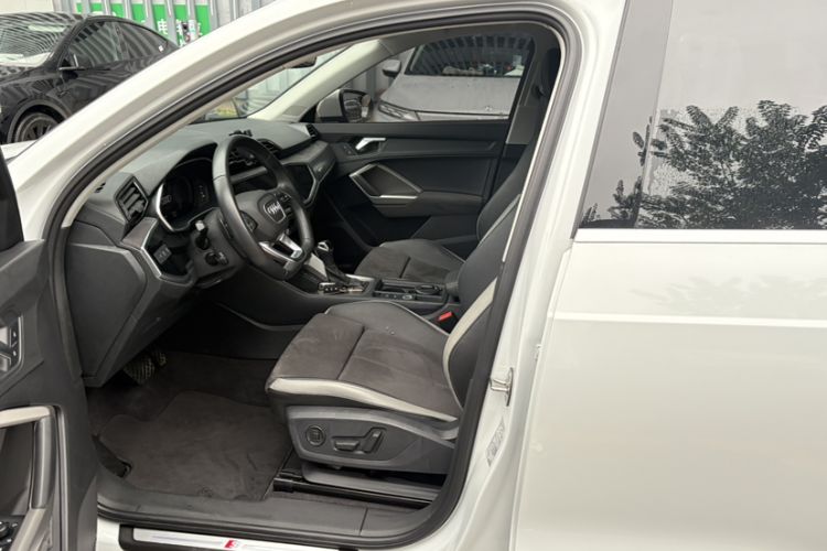 Used Audi Q3 2023 35 TFSI Fashion Dynamic Model (1.4T) Interior 2