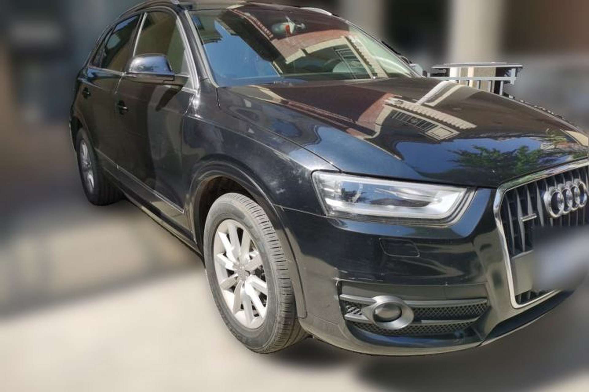 Used Audi Q3 2012 35 TFSI quattro Comfort Model Front Right 45 Deg