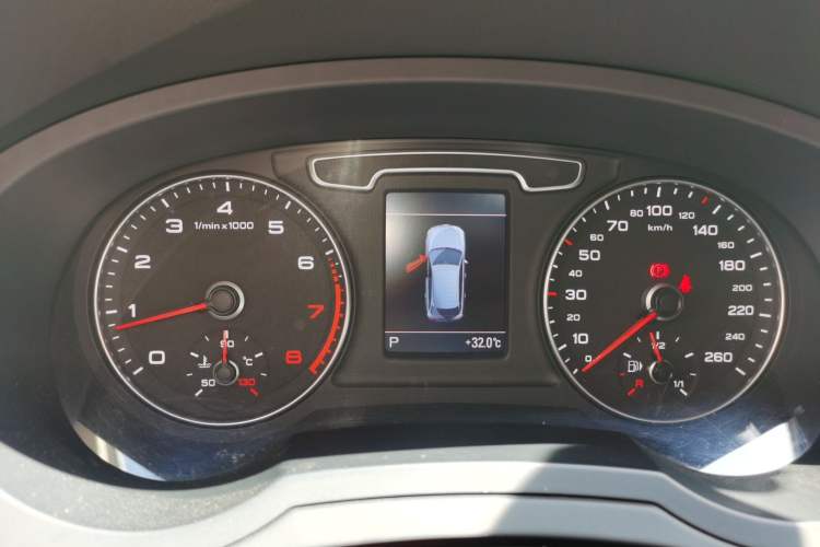 Used Audi Q3 2012 35 TFSI quattro Comfort Model Instrument Cluster
