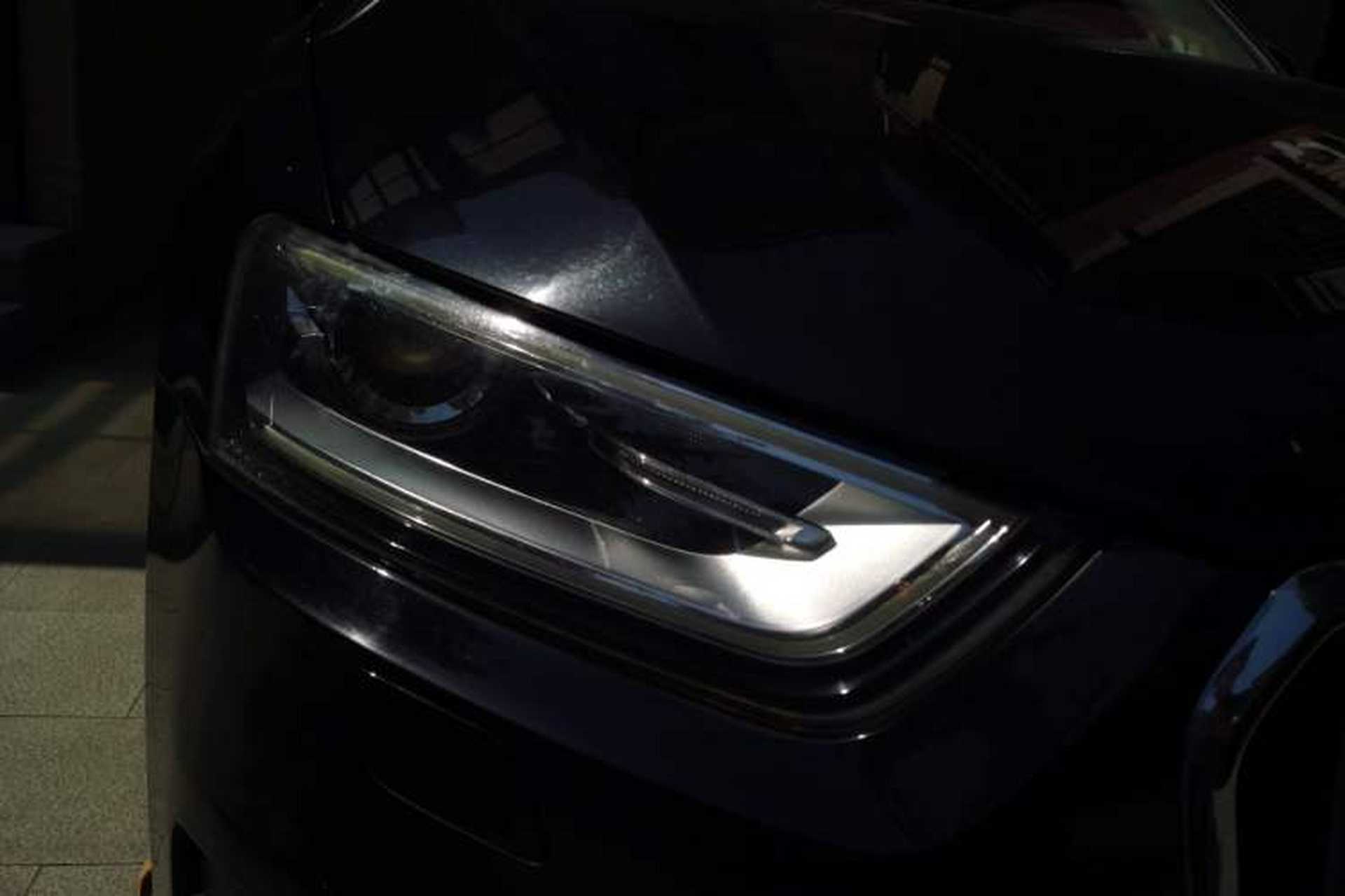 Used Audi Q3 2012 35 TFSI quattro Comfort Model Right Front Headlight