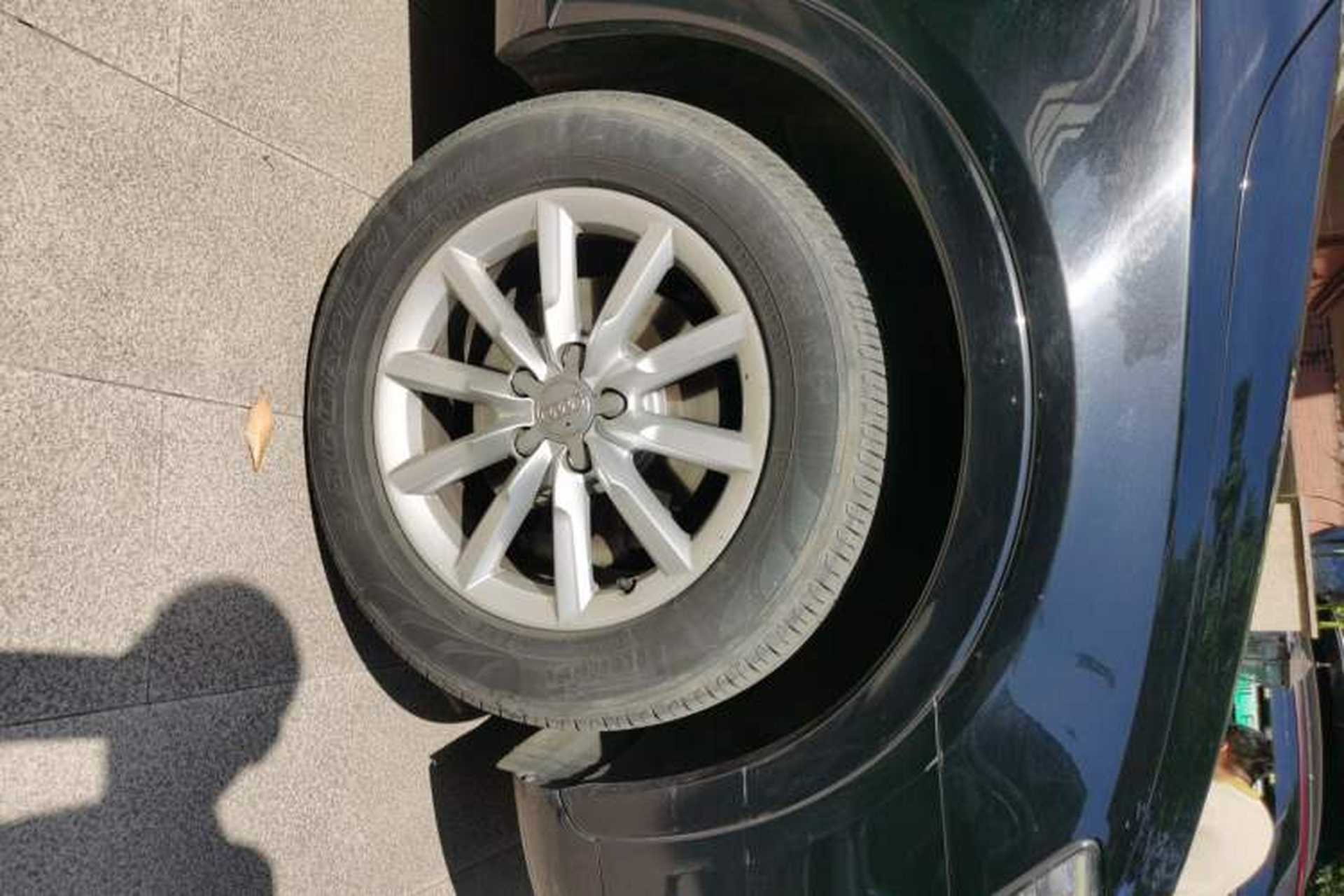 Used Audi Q3 2012 35 TFSI quattro Comfort Model Right Front Wheel Hub