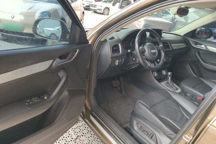 Used Audi Q3 2012 35 TFSI quattro Comfort Model Driver Seat